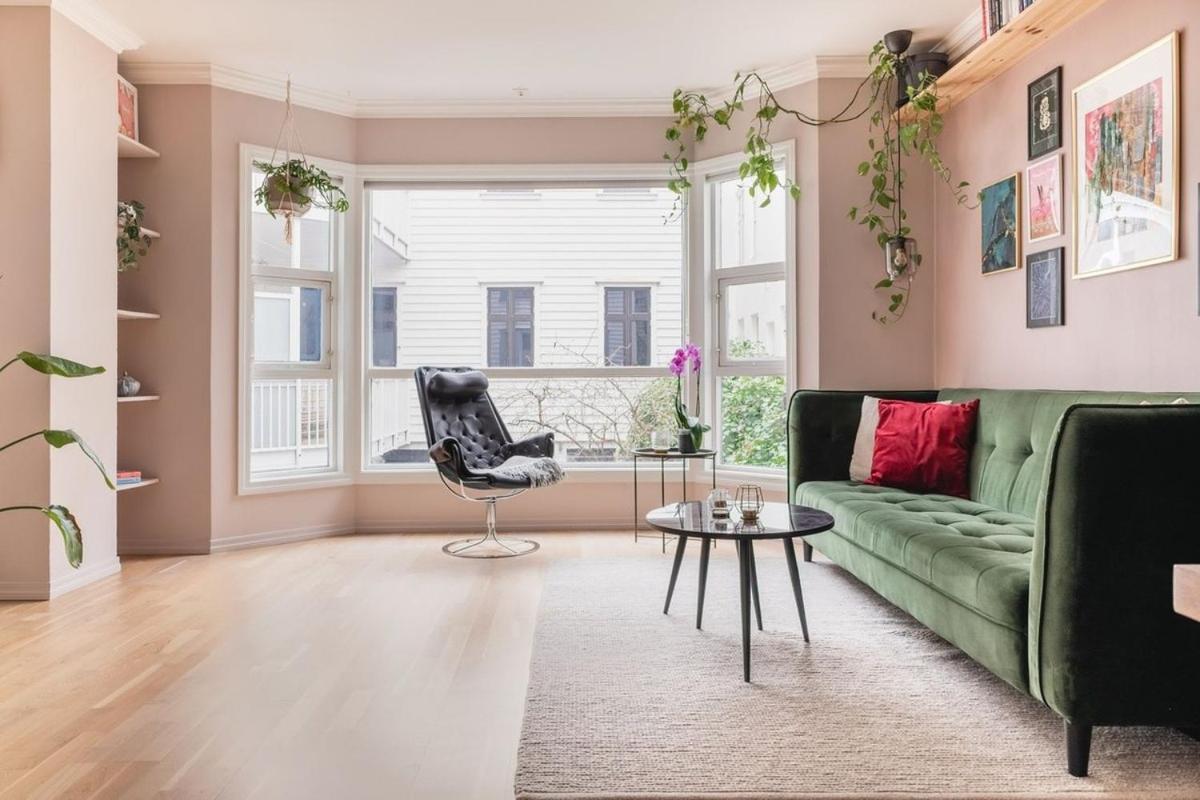 Center Apartment *